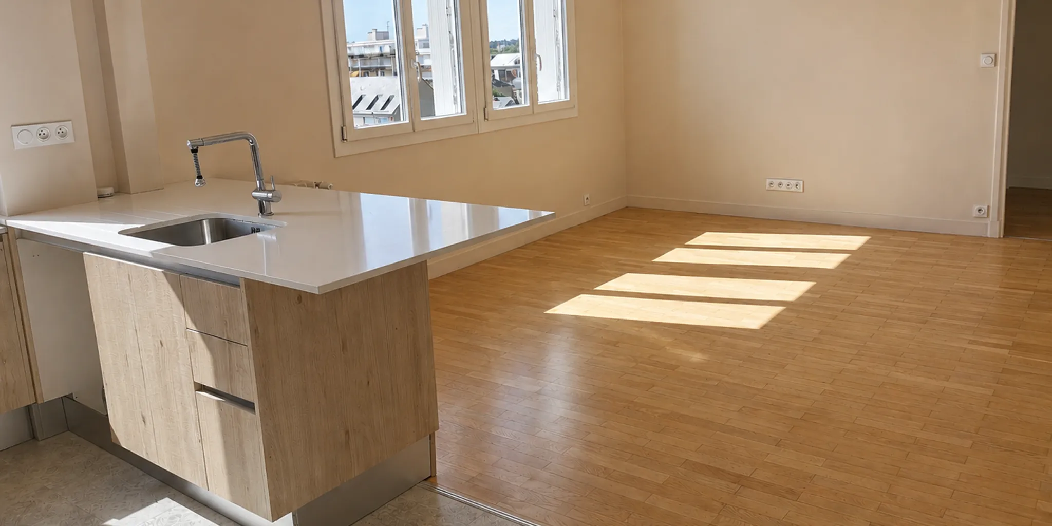 Vue salon salle à manger Appartement Type 3 de 60 m2 | Tours Centre à proximité de l'Avenue de Grammont | Vente 37