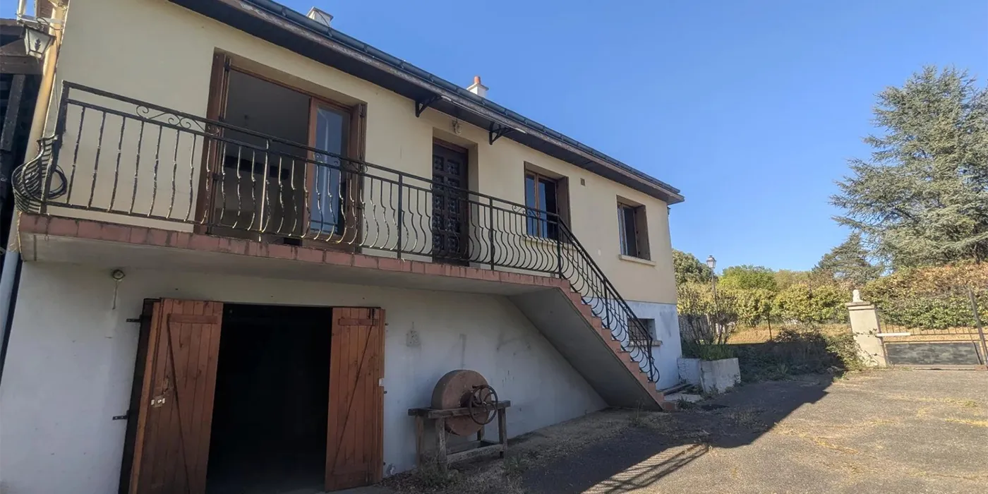 facade avant avec vue garage maison F5 de 80 m2 sur sous-sol  à vendre sur Chambray-lès-Tours | Vente 37
