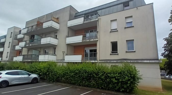 Vue immeuble T2 loué avec terrasse parking à vendre sur Chambray-Lès-Tours | Vente 37 .fr