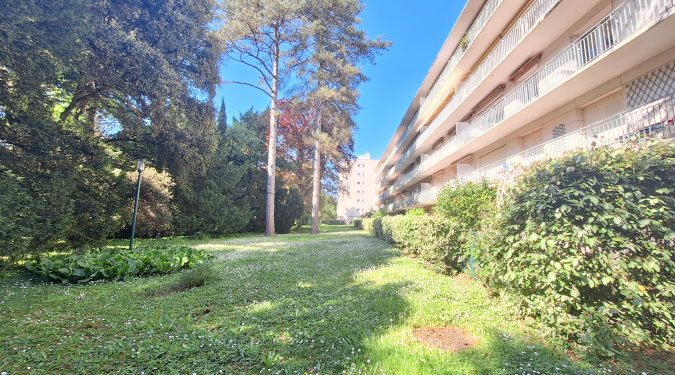 Photo Facade immeuble appartement T4 a vendre sur Tours | Vente 37 .fr