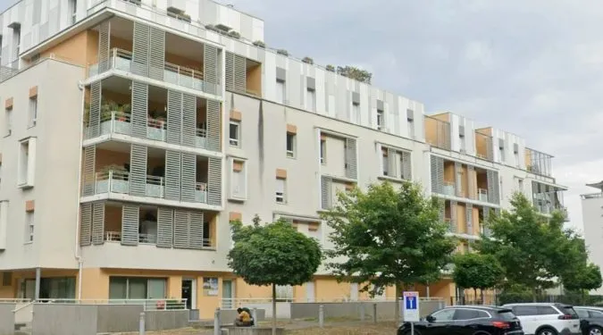Facade immeuble avec appartement de 65 m2 avec terrasse et garage pour investir sur Tours | Vente 37.fr • Bien proposé par Tours'n Gestion Immo 37'
