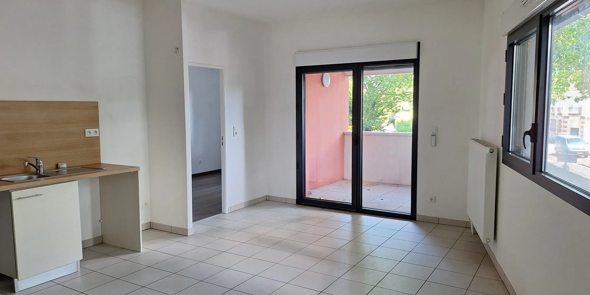 Pièce de vie lumineuse Appartement Type 2 de 50 m2 env. à deux pas du centre historique de Tours et des bords de Loire | Vente 37