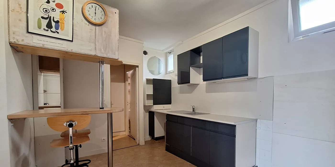 Vue cuisine Appartement Type 2 de 35 m2 à vendre sur Tours Quartier Velpeau | Vente 37