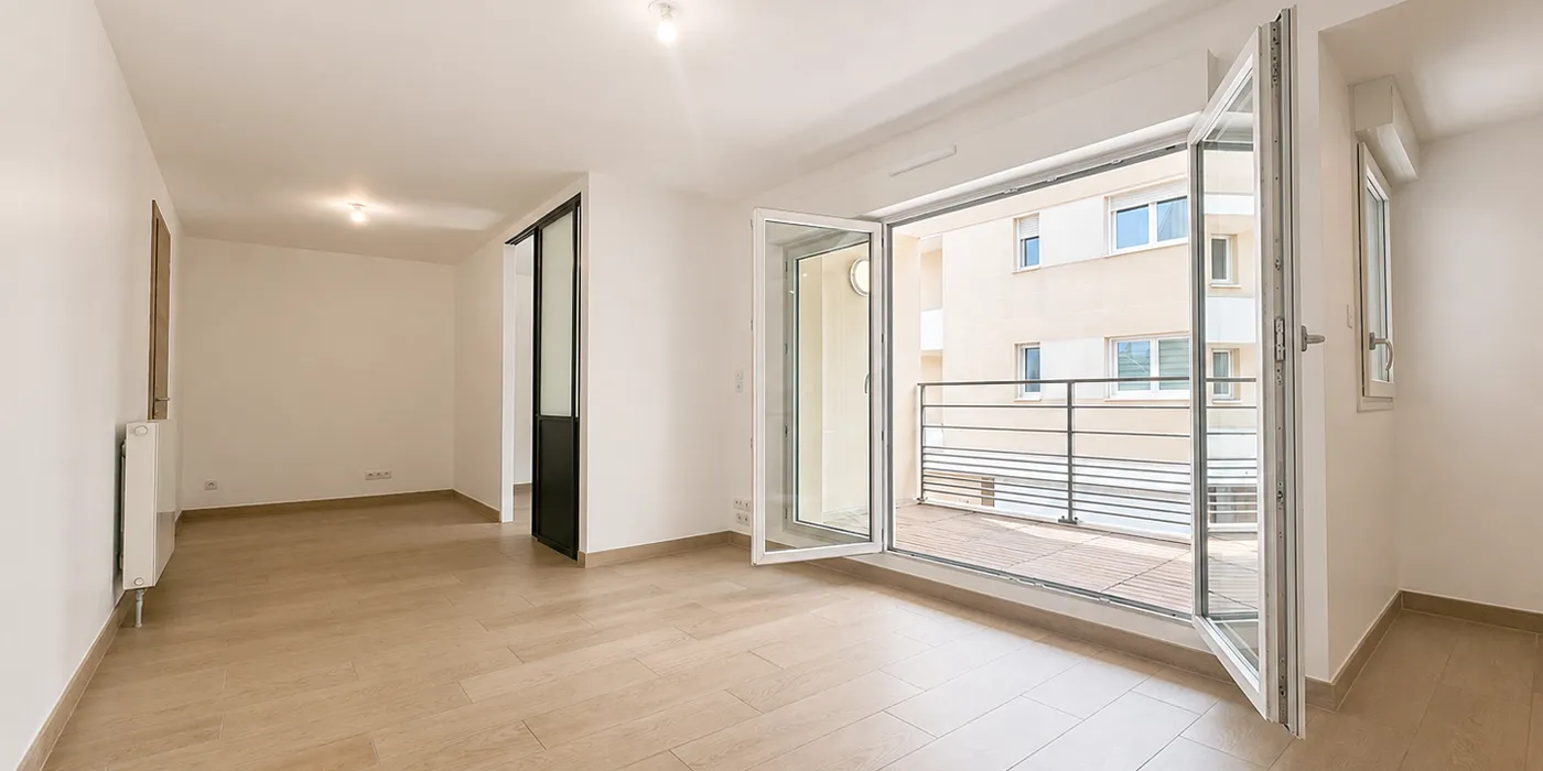 Pièce à vivre vide Appartement Type 2 de 40 m2 proche IUT à vendre sur Tours Nord Quartier St Symphorien | Vente 37