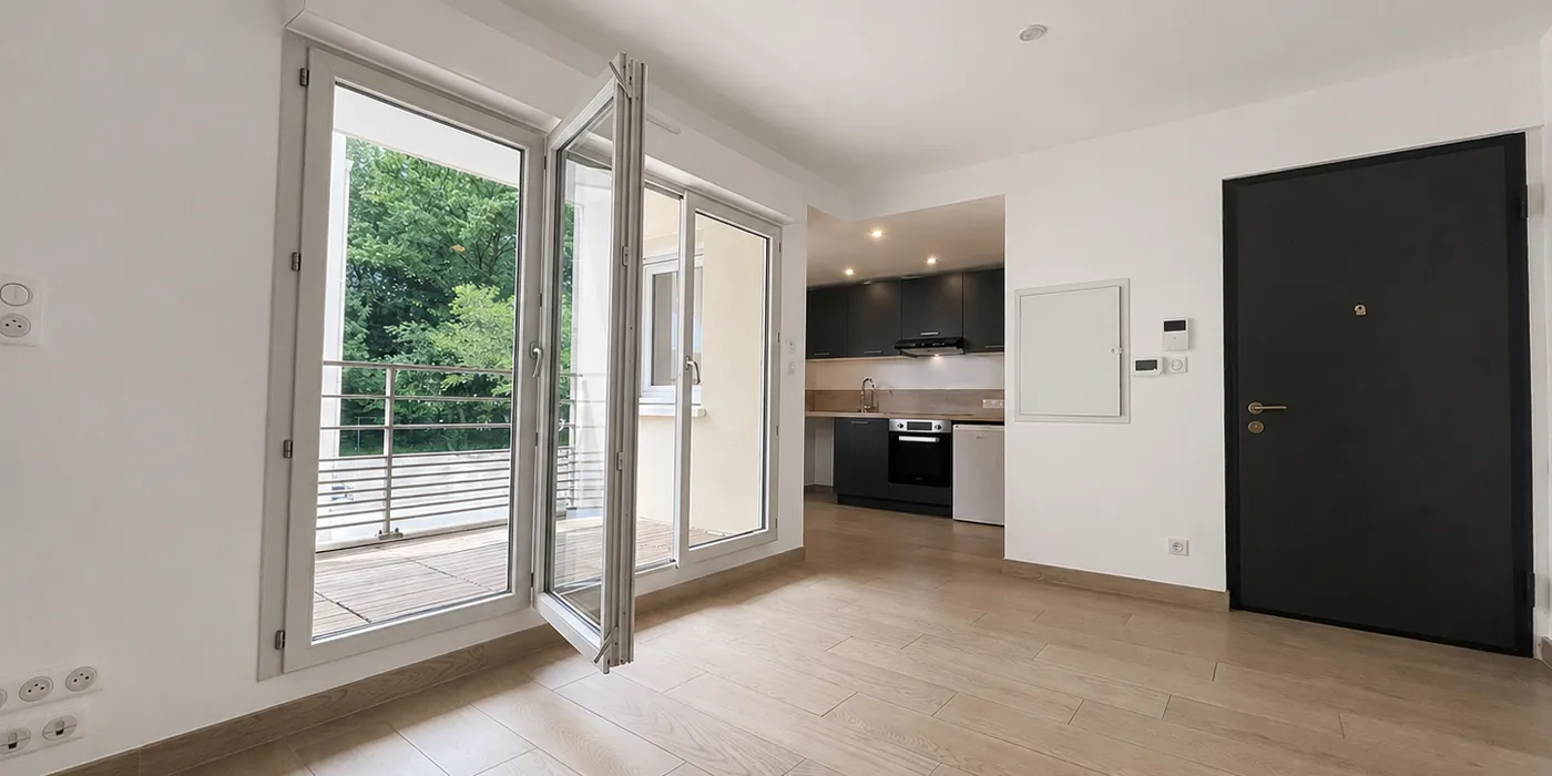 Pièce à vivre et cuisine ouverte Appartement Type 2 de 40 m2 proche IUT à vendre sur Tours Nord Quartier St Symphorien | Vente 37