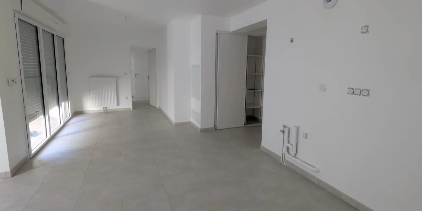 pièce à vivre T4 à vendre sur Saint-Avertin Centre, avec parking et garage | Vente 37