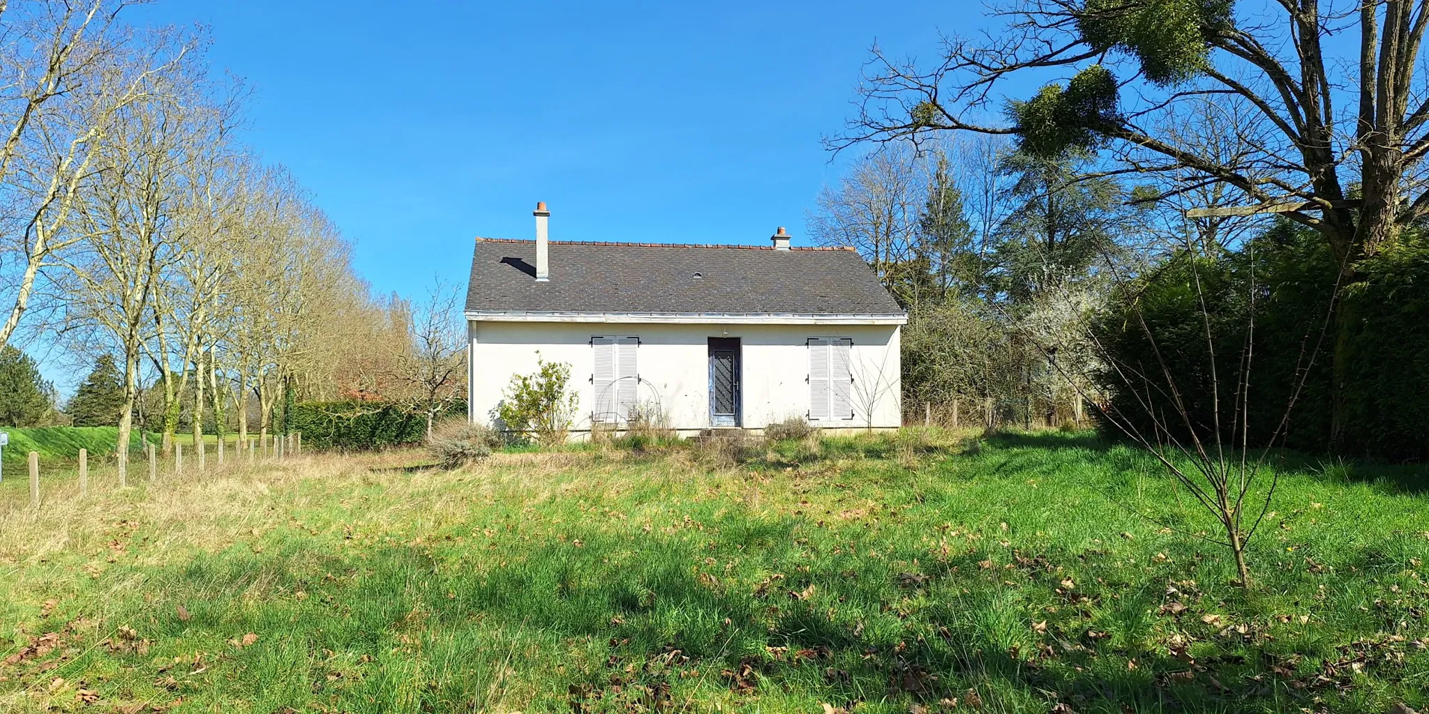 Vue facade avant Maison avec sous-sol de 75 m2 env. à vendre sur Mettray | Vente 37