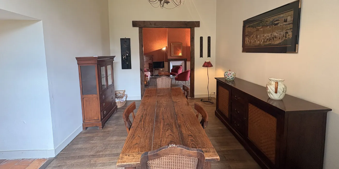 Salle à manger Maison vigneronne de 125 m2 sur Vouvray avec 2 chambres et caves à vendre sur Vouvray  | Vente 37
